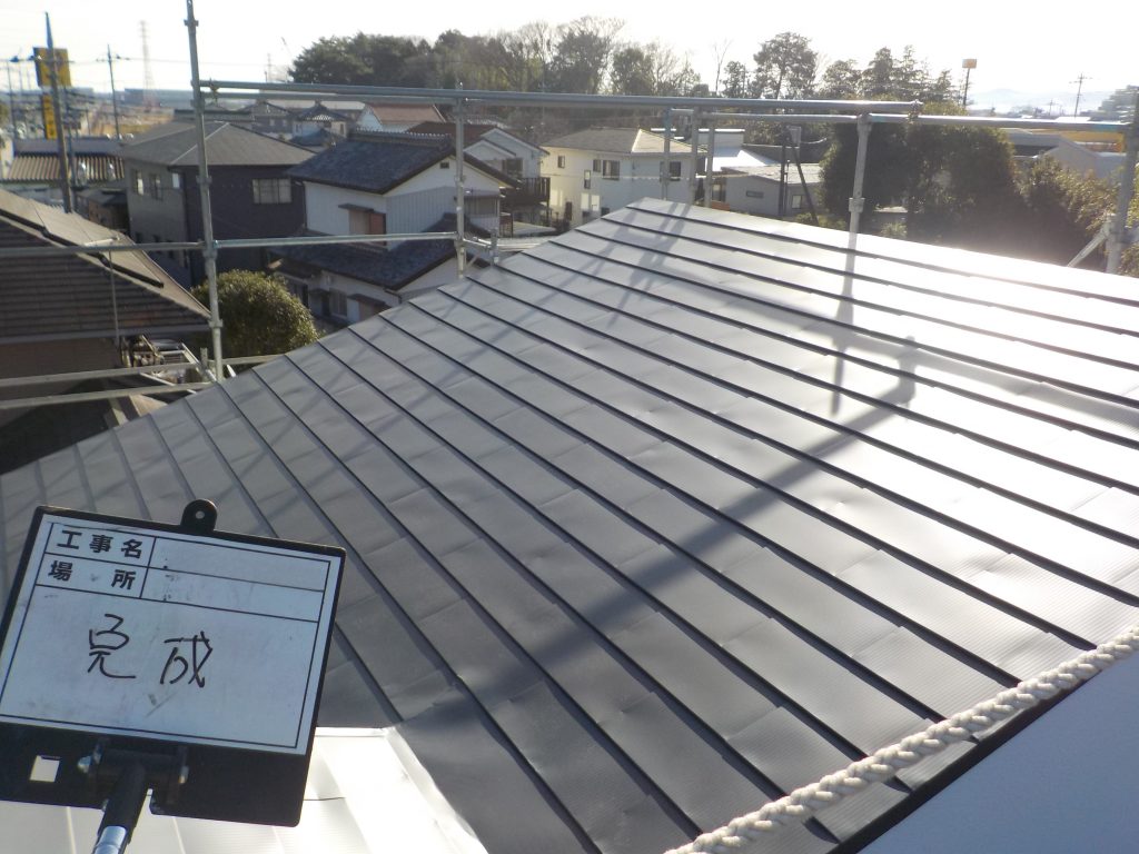 高崎市 雹害復旧工事 屋根板金、ガラス交換施工事例After写真02