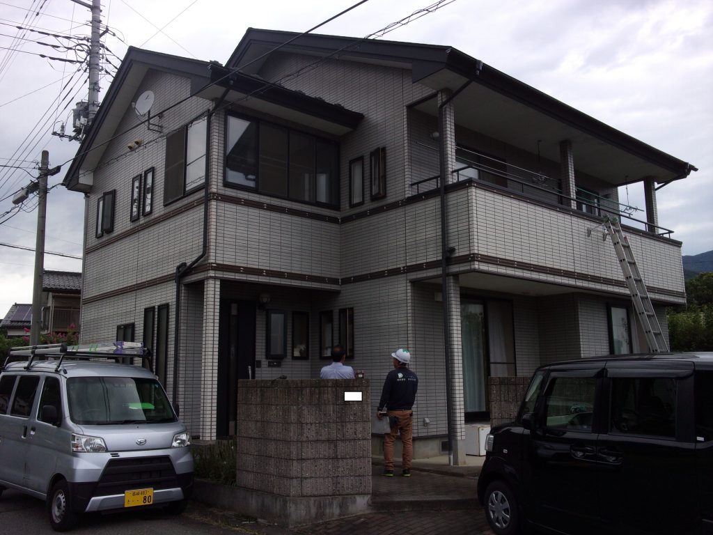 みなかみ町　外壁塗替え　屋根塗り替え工事施工事例Before写真02