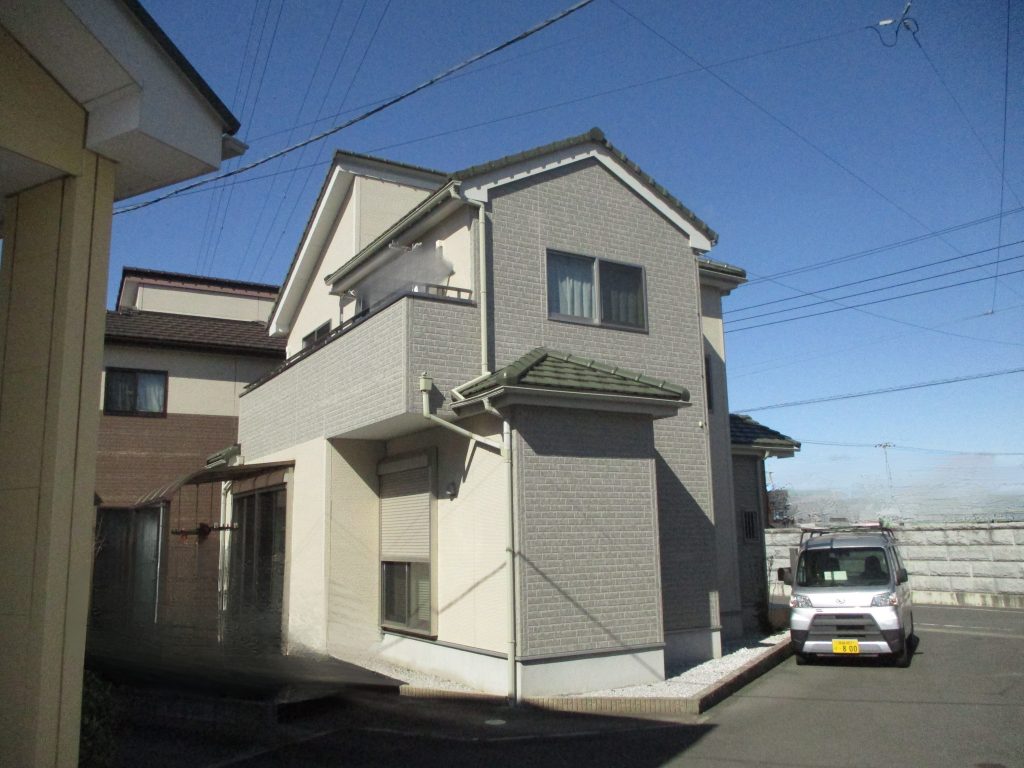 伊勢崎市　外壁塗装工事　施工事例Before写真02